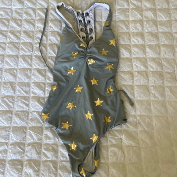 O'Neill Gray and Gold Swimsuit - Picture 3 of 9